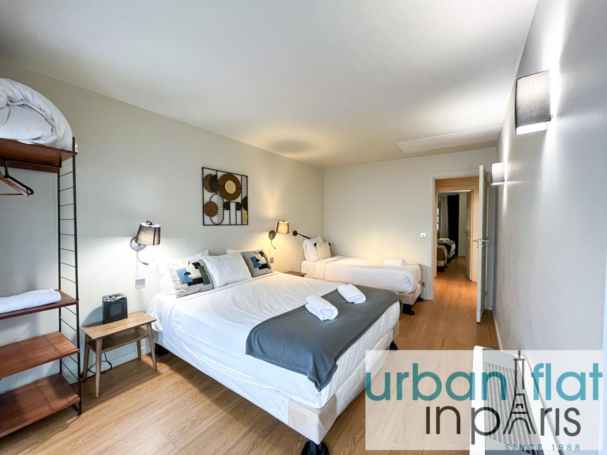 Urbanflat 130 - Beautiful 4 Bedroom * Parigi